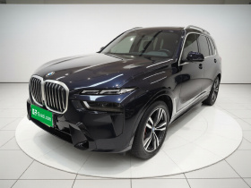 宝马X7 2023款 xDrive40i 尊享型M运动套装