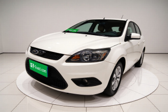 福特 福克斯 2013款 两厢经典 1.8L 自动基本型