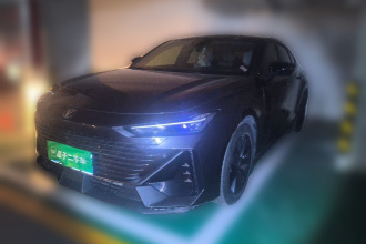 长安UNI-V 2022款 1.5T 尊贵型