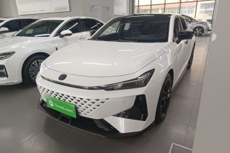 长安UNI-V 2024款 1.5T 尊贵型