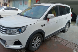 东风风行 风行SX6 2022款 1.6L 手动舒适型