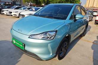 哪吒汽车 哪吒V 2022款 潮 300 Lite 三元锂