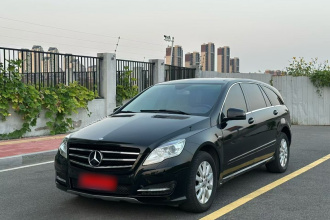 奔驰R级 2017款 R 320 4MATIC 商务型臻藏版
