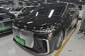 岚图汽车 岚图梦想家 2025款 PHEV 四驱旗舰鲲鹏版