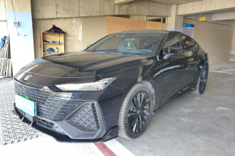 长安UNI-V 2022款 2.0T 领速版