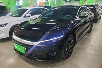 比亚迪 汉 2025款 DM-i 125KM尊荣型