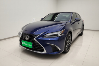 雷克萨斯ES 2025款 300h 尊享版