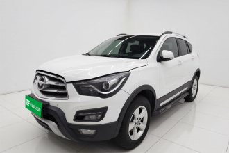 海马S5 2016款 1.6L 手动豪华型科技版