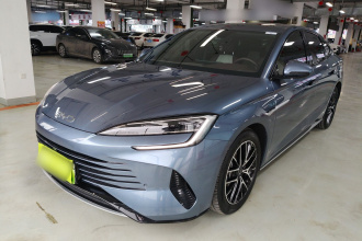 比亚迪 海豹 2024款 荣耀版 DM-i 1.5L 121km 尊贵型