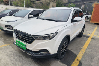 奔腾X40 2017款 1.6L 自动豪华型