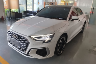 奥迪A3 2022款 A3L Limousine 35 TFSI 时尚运动型