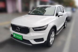沃尔沃XC40 2021款 T4 四驱智行时尚版