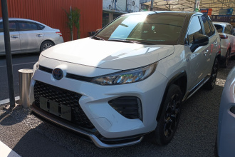 丰田 威兰达新能源 2021款 高性能版 2.5L 四驱劲擎版