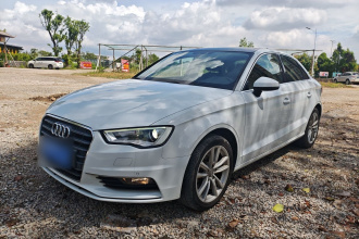 奥迪A3 2015款 Limousine 40 TFSI 自动舒适型