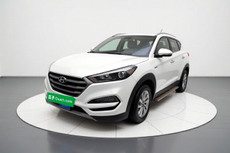 现代 途胜 2015款 1.6T 双离合两驱智能型