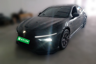 哪吒汽车 哪吒S 2022款 增程版 1160km 后驱小版