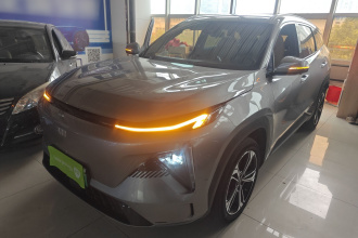 吉利银河 银河L7 2024款 1.5T 115km PLUS  龙腾版