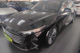 奔腾B70 2024款 龙腾版 1.5T 领创型