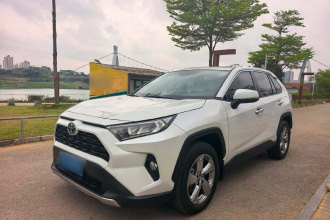 丰田 RAV4荣放 2021款 2.0L CVT两驱风尚版
