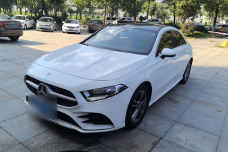 奔驰A级 2022款 A 180 L 运动轿车