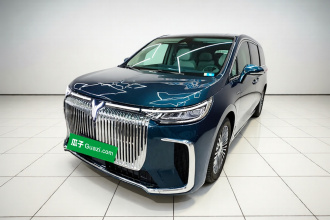 岚图汽车 岚图梦想家 2025款 PHEV 四驱旗舰鲲鹏版