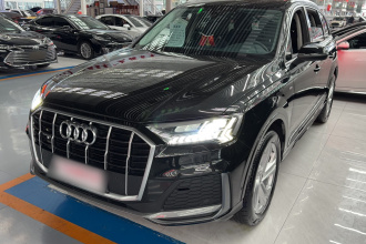 奥迪Q7 2023款 45 TFSI quattro S line运动型