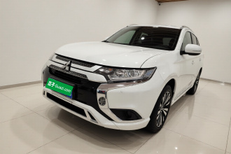 三菱 欧蓝德 2021款 改款 2.0L 两驱畅行版 5座