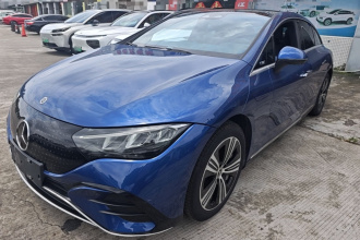 奔驰EQE 2022款 350 豪华版