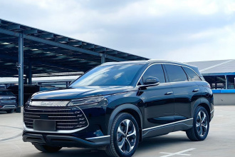 比亚迪 护卫舰07 2024款 荣耀版 DM-i 205KM 旗舰型