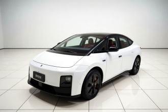 理想汽车 理想MEGA 2025款 Ultra 智能焕新版