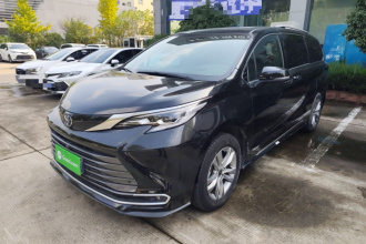 丰田 赛那SIENNA 2021款 2.5L混动 铂金版