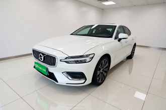 沃尔沃S60 2020款 T4 智远豪华版