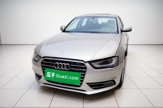 奥迪A4L 2016款 35 TFSI 典藏版 S line舒适型