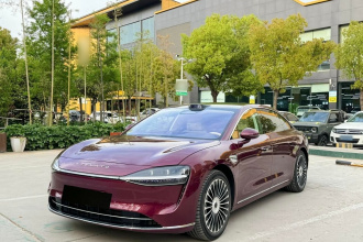 鸿蒙智行 享界S9 2025款 增程 Ultra