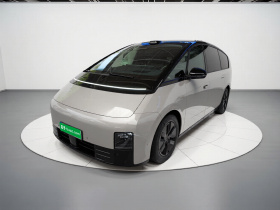 理想汽车 理想MEGA 2025款 Home 家庭特别版