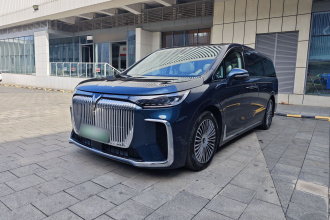 岚图汽车 岚图梦想家 2025款 PHEV 四驱旗舰鲲鹏版