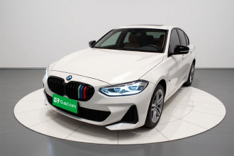 宝马1系 2021款 改款 120i M运动曜夜版