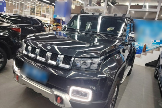 北京越野BJ40 2024款 2.0T 城市猎人荣耀版