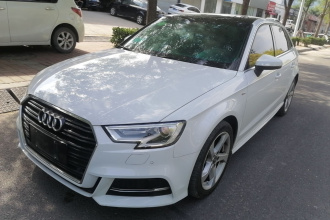 奥迪A3 2018款 30周年年型 Sportback 35 TFSI 时尚型
