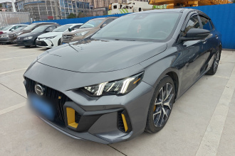 广汽传祺 影豹 2021款 270T DCT J15版