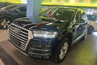 奥迪Q7 2019款 45 TFSI 舒适型