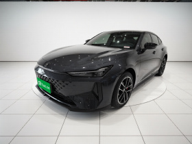 长安UNI-V 智电iDD 2024款 蓝鲸智电iDD 136km 智酷型