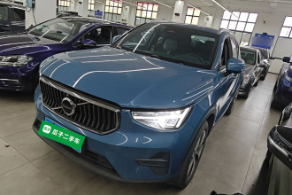 沃尔沃XC40 2023款 B3 智远豪华版