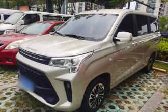 东风风光 风光380 2022款 1.5L 舒适型客车(钢板弹簧)7座