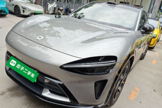 小米汽车 小米YU7 2025款 超长续航高性能四驱Max版