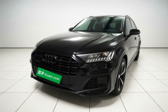 奥迪Q7 2023款 55 TFSI quattro S line运动型