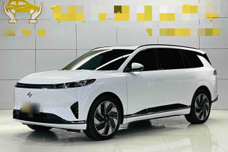 东风奕派 eπ008 2025款 210Ultra如奕版 5座