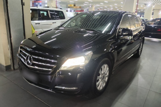 奔驰R级 2017款 R 320 4MATIC 商务型臻藏版