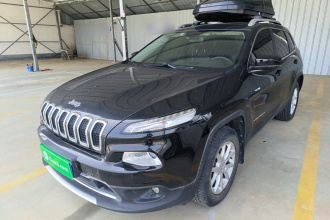 Jeep 自由光 2016款 2.4L 专业智能版