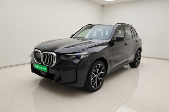 宝马X5 2026款 改款 xDrive 30Li 尊享型M运动曜夜套装